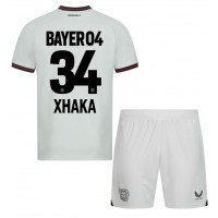 Bayer Leverkusen Granit Xhaka #34 Bortedraktsett Barn 2023-24 Kortermet (+ Korte bukser)